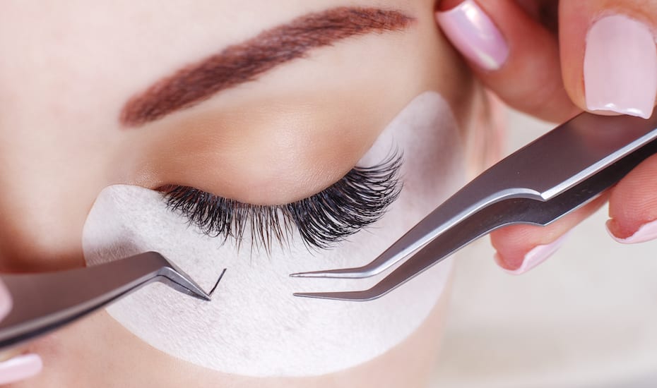 eyelash extension