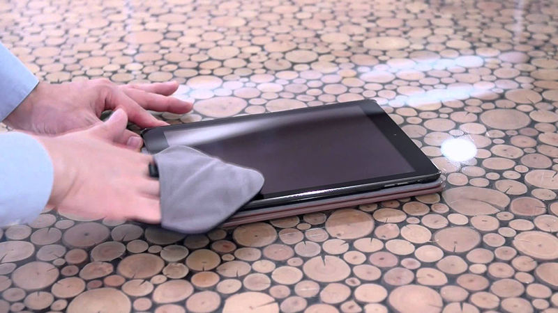 cleaning ipad screen